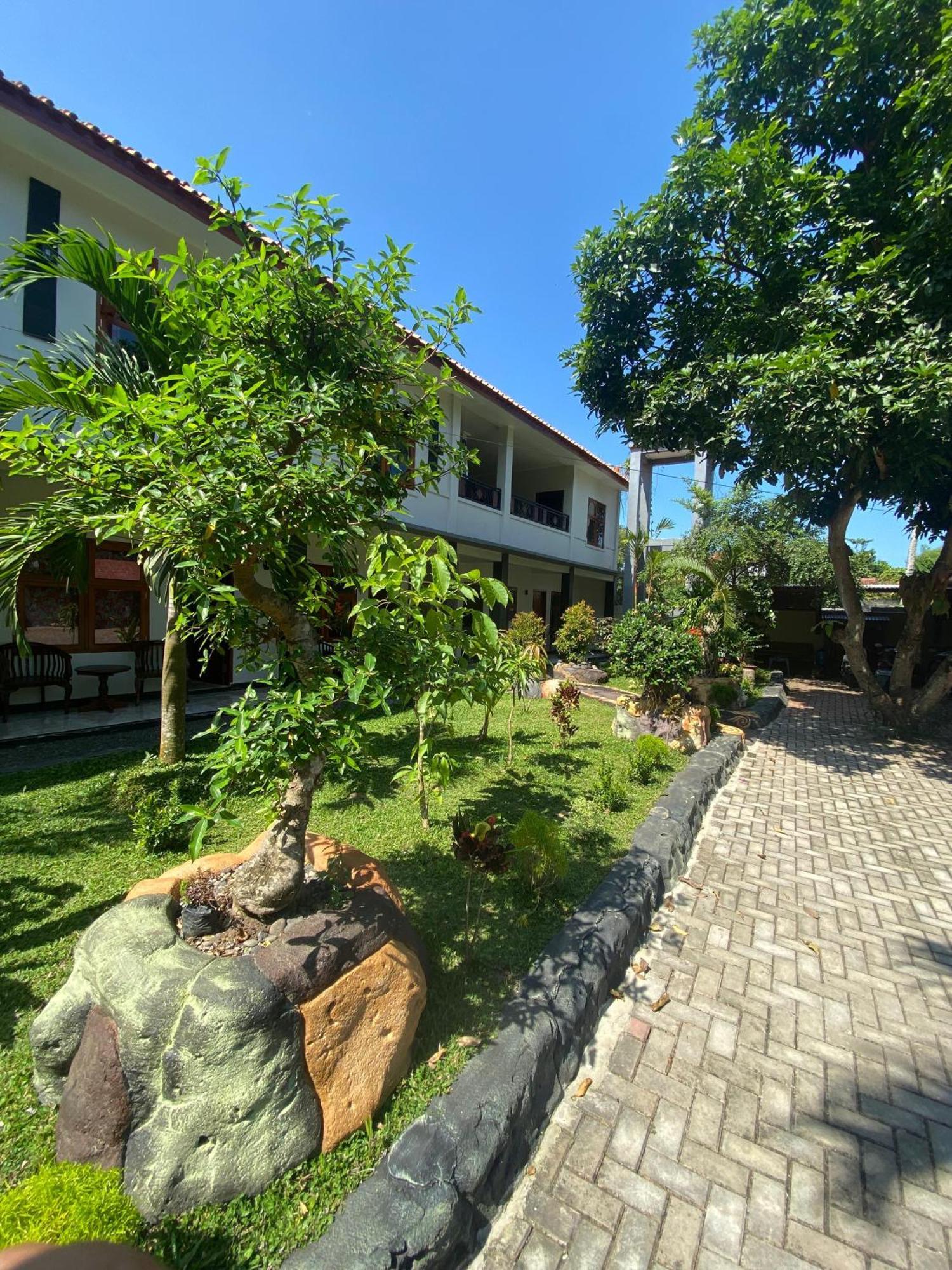 Mango Guesthouse Pangandaran Exterior foto